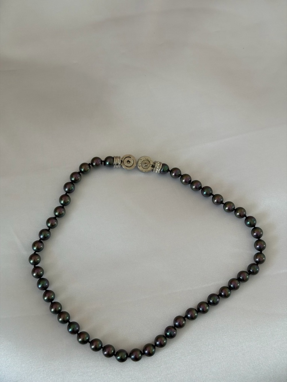 Authentic Christian Dior Iridescent Black Pearl Choker | Magnetic Rhinestone - Picture 4 of 6